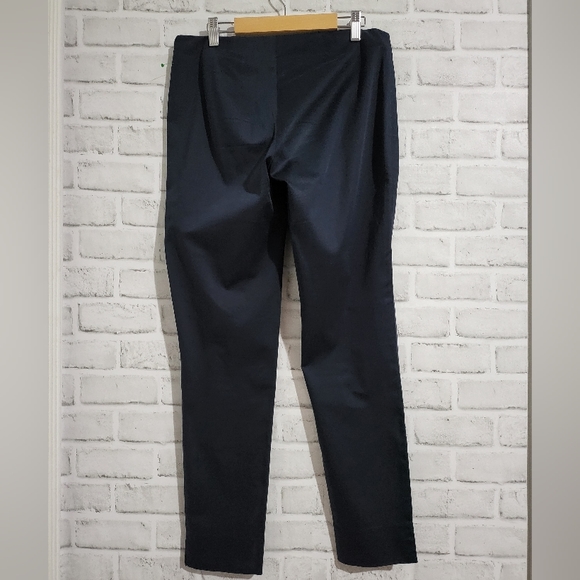Brooks Brothers Natalie Side Zip Pant size 2 - Picture 3 of 7